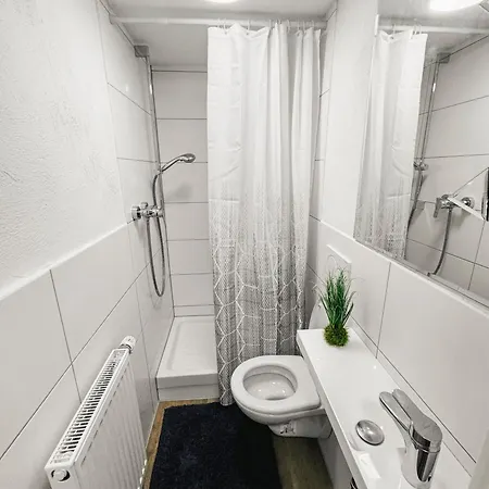 Friedliches Apartment Am Rhein In Koblenz-Neuendorf Lejlighed *