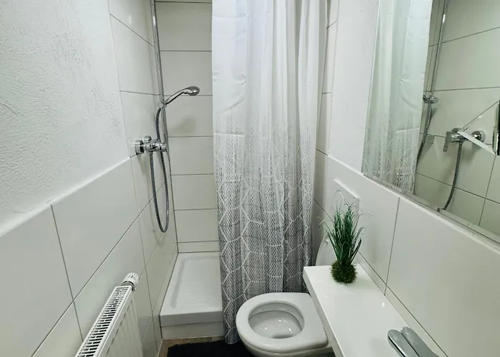 Ruhiges Flussufer 아파트 *